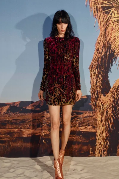 Look 37